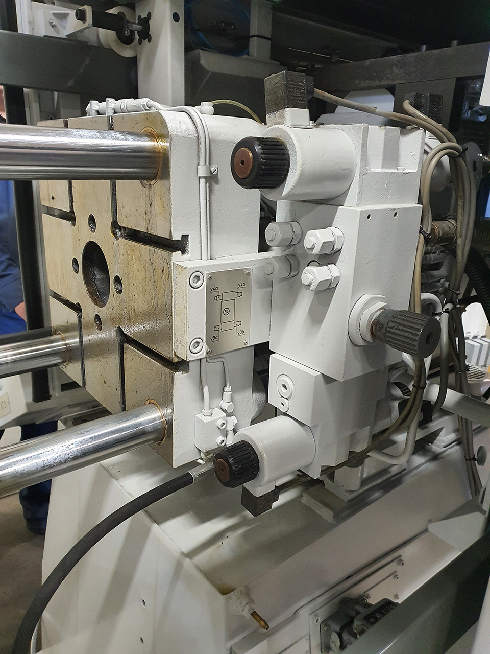 overhaul-retrofit-Frech-DAW-20-S-hot-chamber-die-casting-machine-p5 Überholung von Frech DAW 20 Warmkammer Druckgießmaschine