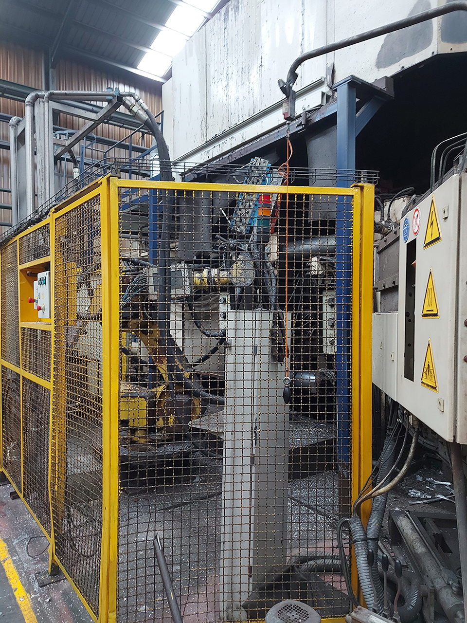 M-uller-Weingarten-GDK-1750-cold-chamber-die-casting-machine-KK1585-p10 Müller Weingarten GDK 1750 Kaltkammer Druckgießmaschine KK1585, gebraucht
