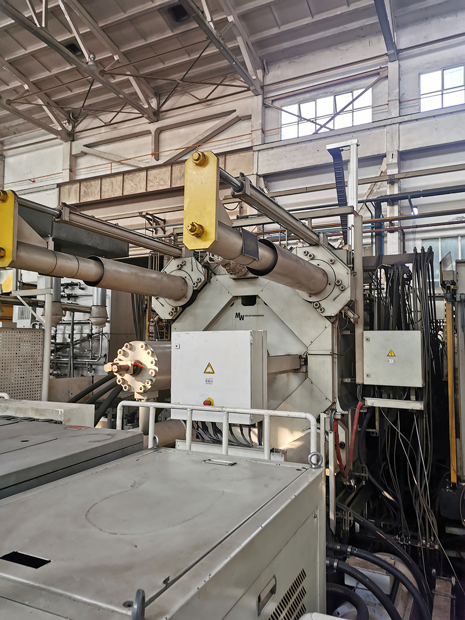 Weingarten-GDK-1600-p4 Müller Weingarten GDK 1600 Kaltkammer Druckgießmaschine KK1577, gebraucht