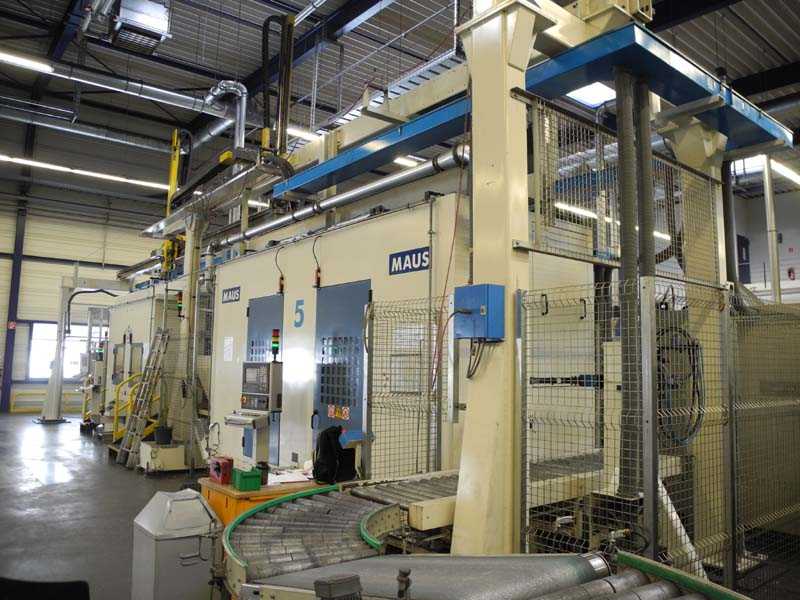 a55c84a988ba4c5776746b94c9adee50 Maus Bohr- und Drehzentrum für Aluminium-Felgen Linie 5, gebraucht