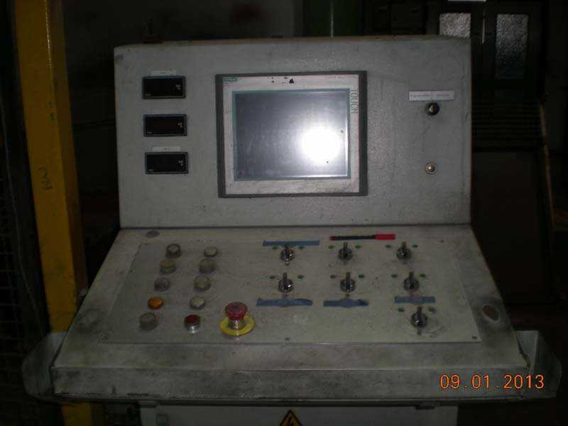 8d89afcf19737a9870af6eded7b325d1 Kurtz AK01 Kokillen-Kippgießmaschine, gebraucht