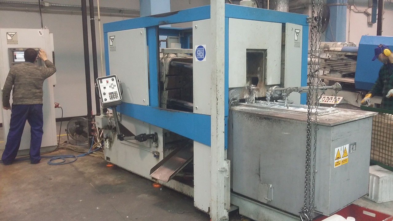 friedrich_pfuderer_hot_chamber_die_casting_machine_picture2 Friedrich + Pfuderer DMZ 80 Warmkammer Druckgießmaschin WK1396, gebraucht