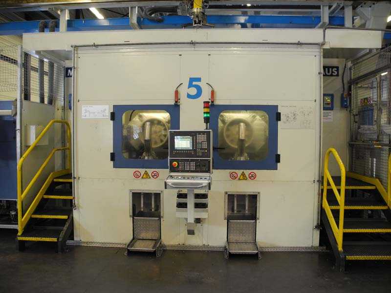 7bc0366a96e4f402c9e4063226398664 Maus Bohr- und Drehzentrum für Aluminium-Felgen Linie 5, gebraucht