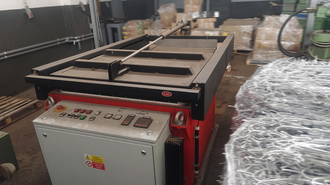 Lac-KNCV-27065-vertical-chamber-furnace-p7 Lac KNC/V 270/65 Vertikaler Kammerofen O1725, gebraucht