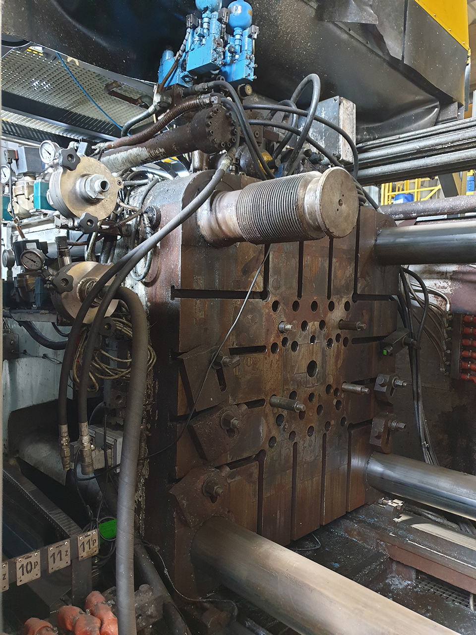 LK-Machinery-CDCM-800-SQ-cold-chamber-die-casting-machine-KK1506-p8 LK Machinery CDCM 800 SQ Kaltkammer Druckgießmaschine KK1506, gebraucht