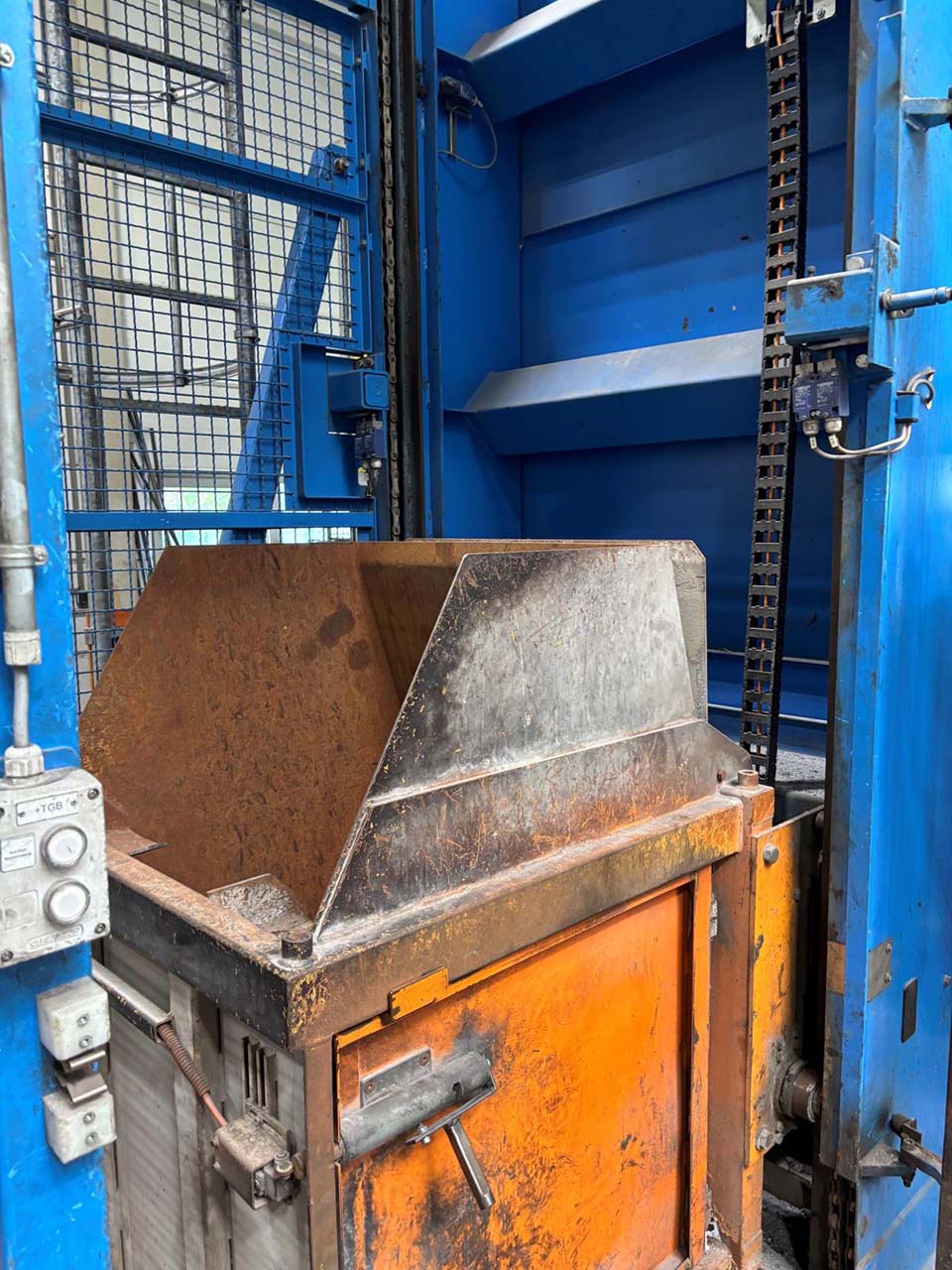 StrikoWestofen MH II-T 3000/2000 G-eg Plus+ Schmelz- und Warmhalteofen O1843, gebraucht StrikoWestofen MH II-T 3000/2000 G-eg Plus+ Schmelz- und Warmhalteofen O1843, gebraucht